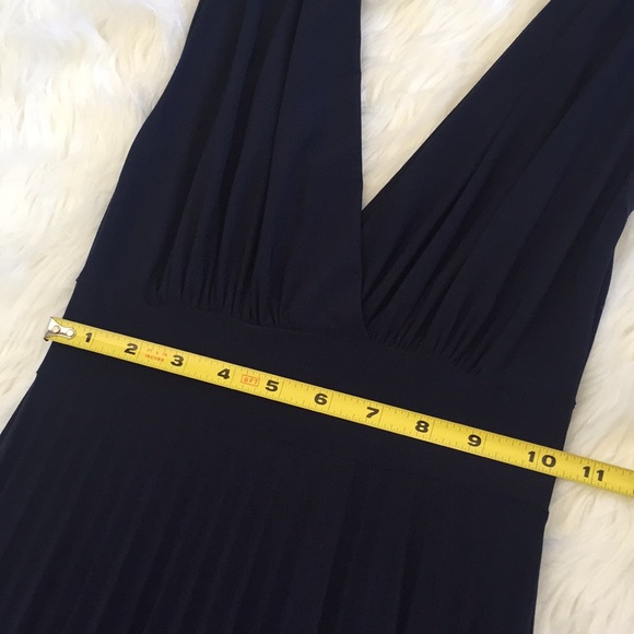 Women Dress - Picture 5 of 10